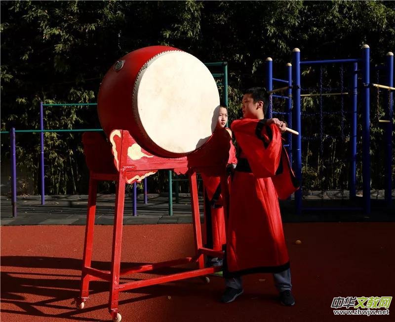 ӌWáб̹СW
