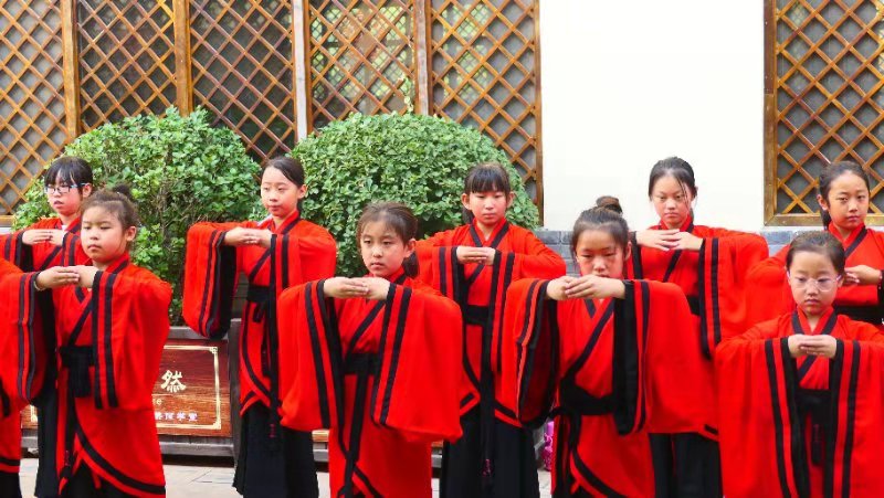 (lin)(rn)U(gu)W(xu)ޠI(yng)I(xin)Y(gu)70AQ