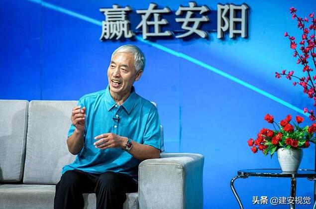 采訪彰德實驗中學校長王瑞喜 采訪彰德實驗中學校長王瑞喜