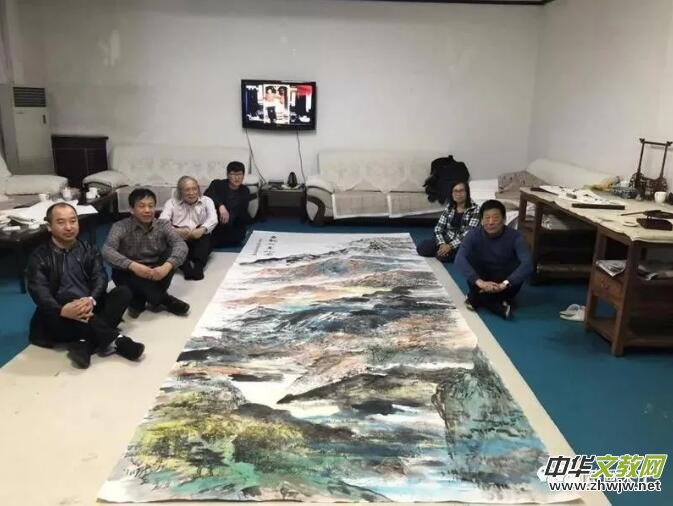 領軍新南洋畫派 梁振康獨步世界 ——恭賀新加坡美術(shù)總會主席梁振康先生從藝50年暨70大壽慶典 領軍新南洋畫派 梁振康獨步世界 ——恭賀新加坡美術(shù)總會主席梁振康先生從藝50年暨70大壽慶典