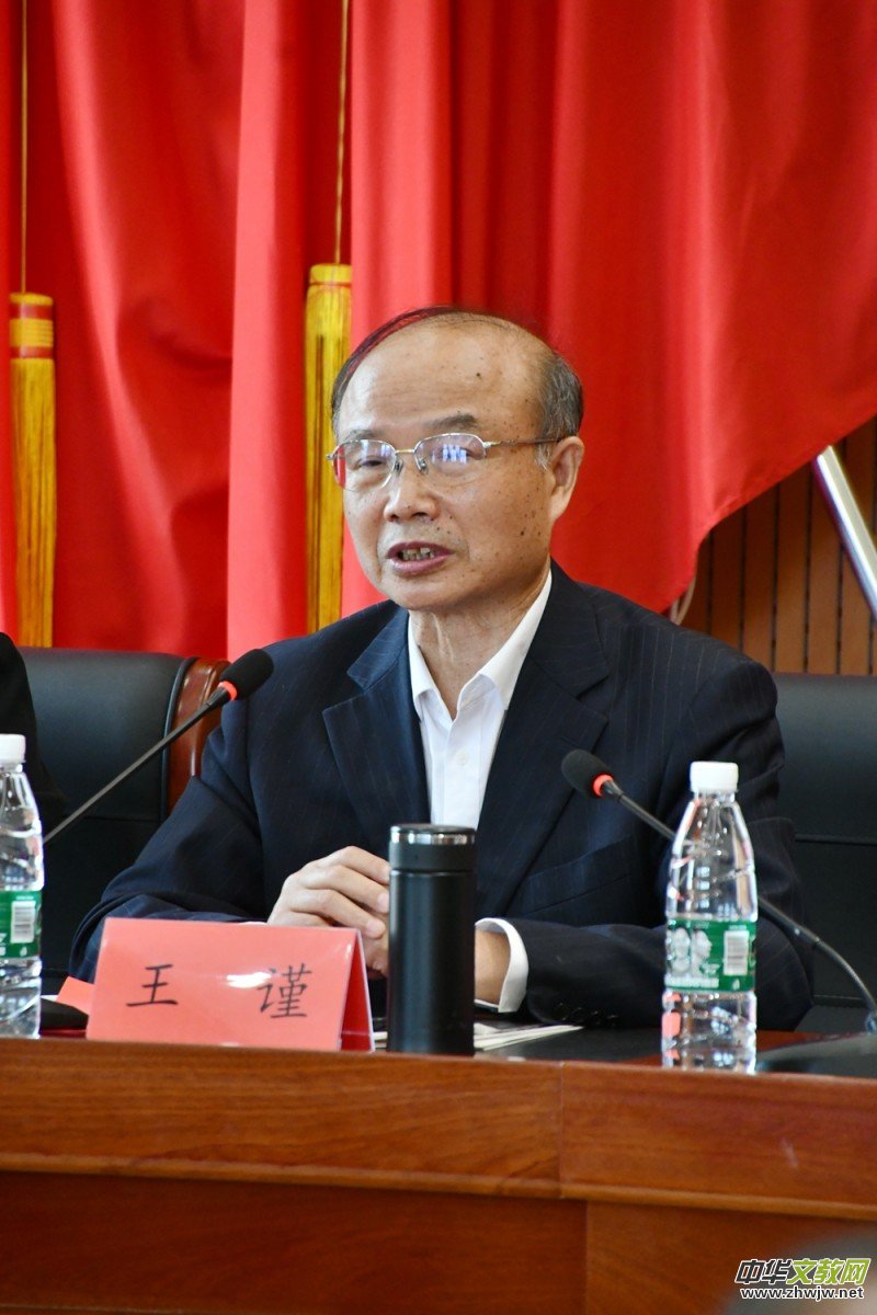 中國文藝名家“品讀大美贛鄱 放歌萬年石鎮(zhèn)”采風系列活動舉辦 中國文藝名家“品讀大美贛鄱 放歌萬年石鎮(zhèn)”采風系列活動舉辦