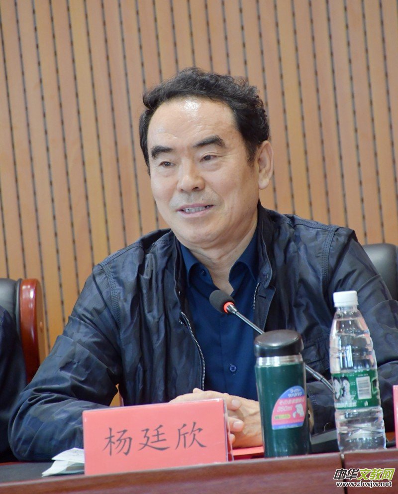 中國文藝名家“品讀大美贛鄱 放歌萬年石鎮(zhèn)”采風系列活動舉辦 中國文藝名家“品讀大美贛鄱 放歌萬年石鎮(zhèn)”采風系列活動舉辦