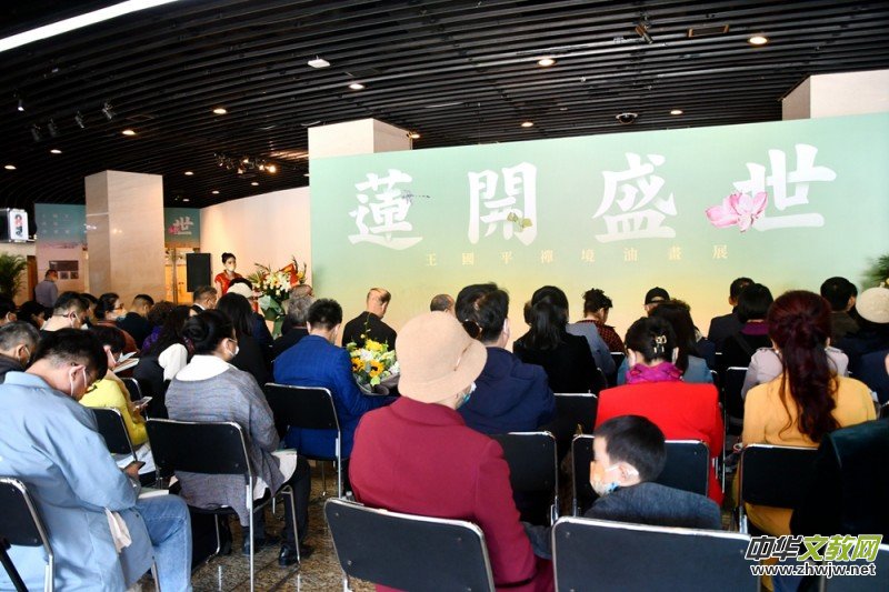 《蓮開(kāi)盛世》王國(guó)平禪境油畫(huà)展5月1日在中華世紀(jì)壇開(kāi)幕 《蓮開(kāi)盛世》王國(guó)平禪境油畫(huà)展5月1日在中華世紀(jì)壇開(kāi)幕