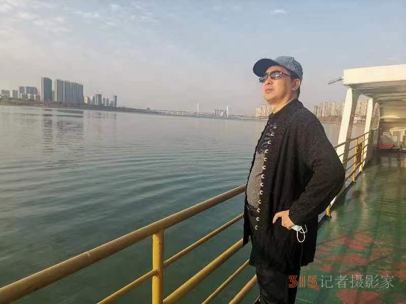 摘星星的媽媽回來了(兒歌)——冰耘、田富萬新歌快遞 摘星星的媽媽回來了(兒歌)——冰耘、田富萬新歌快遞