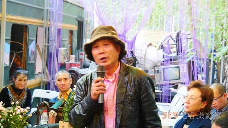 藍(lán)色老虎之聲:詩人藝術(shù)家紀(jì)念于貞志朗誦會(huì)在京舉辦 藍(lán)色老虎之聲:詩人藝術(shù)家紀(jì)念于貞志朗誦會(huì)在京舉辦