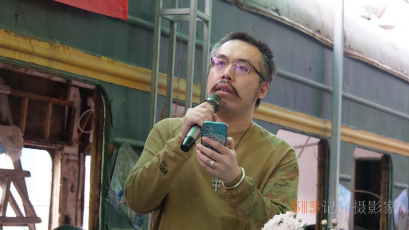 藍(lán)色老虎之聲:詩人藝術(shù)家紀(jì)念于貞志朗誦會(huì)在京舉辦 藍(lán)色老虎之聲:詩人藝術(shù)家紀(jì)念于貞志朗誦會(huì)在京舉辦
