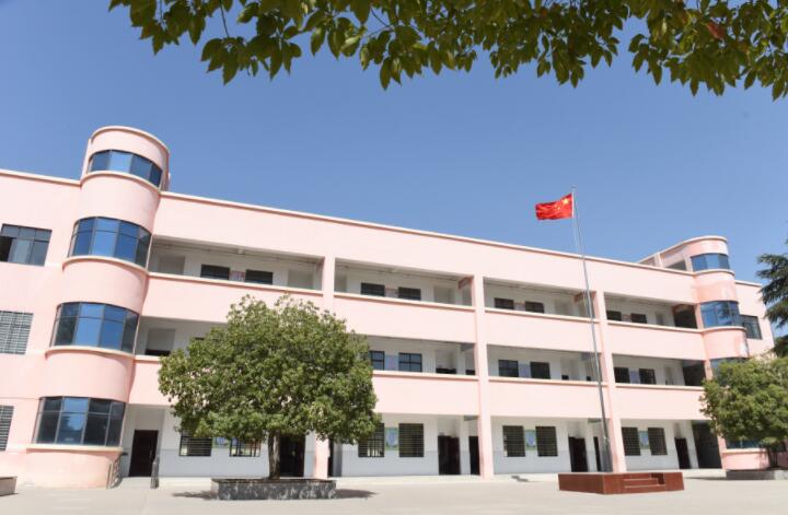 創(chuàng)新德育工作 構(gòu)建和諧校園 創(chuàng)新德育工作 構(gòu)建和諧校園