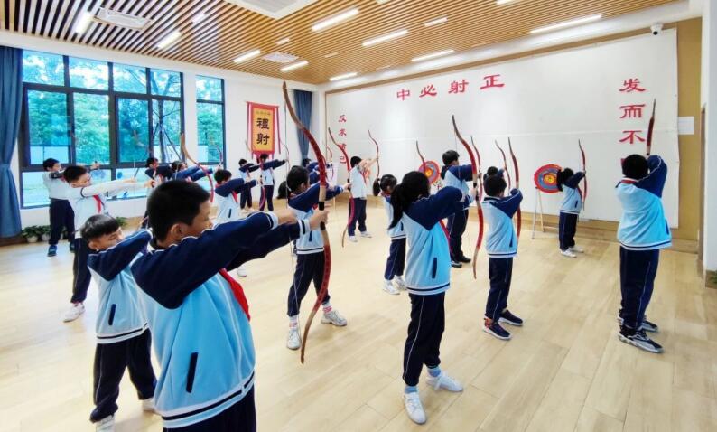柴時鐘:整合校本資源 踐行大德育觀 創(chuàng)建和美校園 柴時鐘:整合校本資源 踐行大德育觀 創(chuàng)建和美校園