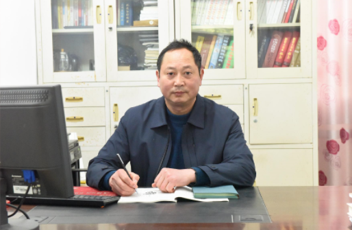 戮力同心開新局,百花齊放滿園春 戮力同心開新局,百花齊放滿園春