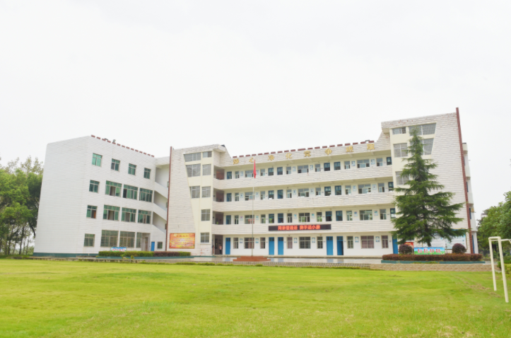 強化管理措施,共筑和諧校園 強化管理措施,共筑和諧校園