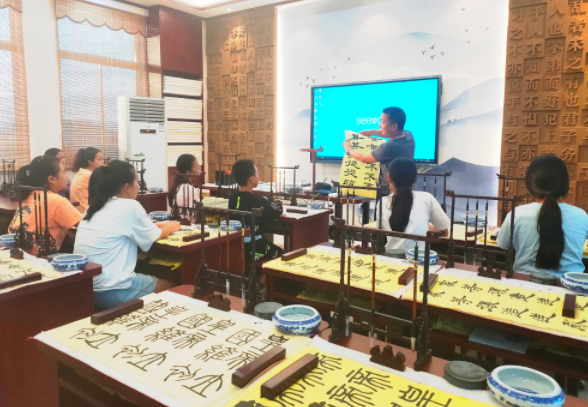 傳承雅韻育桃李 砥礪奮進(jìn)譜新篇 傳承雅韻育桃李 砥礪奮進(jìn)譜新篇